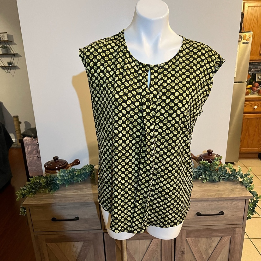 Like new Liz Claiborne designed top